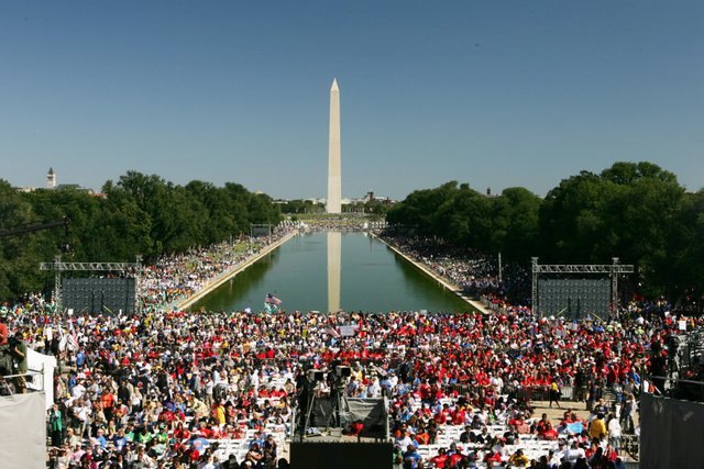 One America Working Together at the LIncoln Memorial in Washington at the Saturday October 2, 2010. (Sharon Farmer/sfphotoworks)